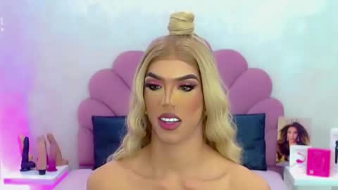 BRIANA online show from March 15, 2026, 4:51 am