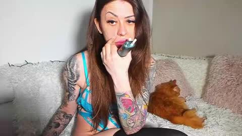 Snapshot of brianadiamondxxx chatting on April 17, 2026, 10:40 am brianadiamondxxx online show from April 17, 2026, 10:40 am