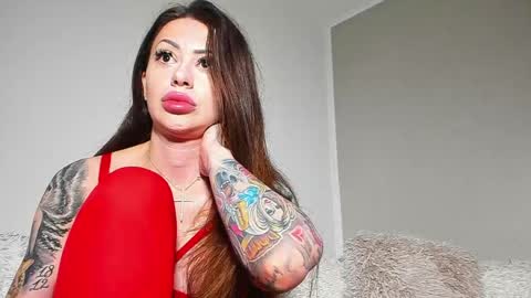 Snapshot of brianadiamondxxx chatting on May 25, 2026, 6:19 am brianadiamondxxx online show from May 25, 2026, 6:19 am