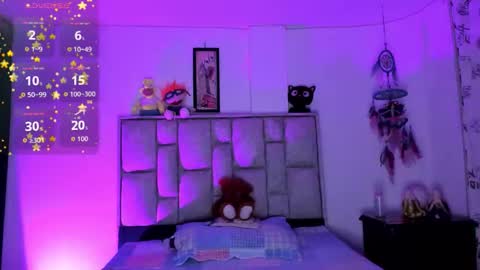     online show from December 4, 2025, 9:40 am