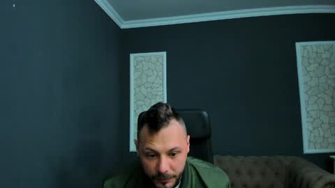 Snapshot of brianhunts chatting on May 6, 2026, 3:35 am Brian online show from May 6, 2026, 3:35 am