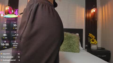 Snapshot of brianna_bondd chatting on September 22, 2025, 1:02 pm Briana online show from September 22, 2025, 1:02 pm