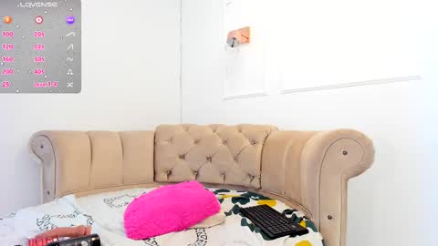 Snapshot of briannaduque chatting on February 14, 2025, 6:08 pm Brianna online show from February 14, 2025, 6:08 pm