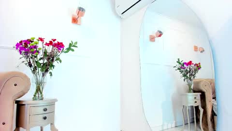 Snapshot of briannaduque chatting on February 16, 2025, 6:43 pm Brianna online show from February 16, 2025, 6:43 pm