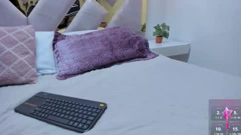 Brianna  online show from September 26, 2025, 11:58 am