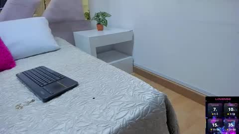 Brianna  online show from October 21, 2025, 11:22 am