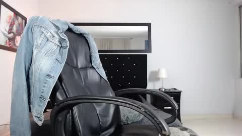 briannathomsett online show from February 5, 2025, 7:18 am