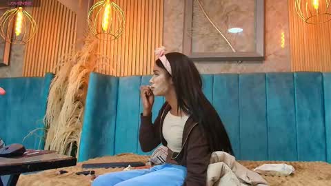 briannyte25 online show from October 10, 2025, 11:42 am