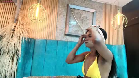 briannyte25 online show from October 26, 2025, 1:28 pm