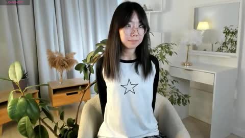 Snapshot of bridgetbottrell chatting on October 12, 2025, 4:00 am Hanna online show from October 12, 2025, 4:00 am