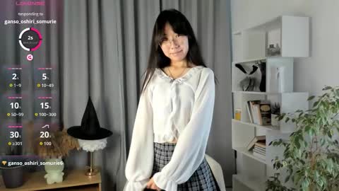 Snapshot of bridgetbottrell chatting on October 15, 2025, 1:28 am Hanna online show from October 15, 2025, 1:28 am