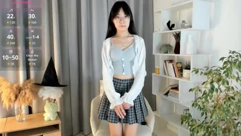 Snapshot of bridgetbottrell chatting on October 23, 2025, 1:16 am Hanna online show from October 23, 2025, 1:16 am