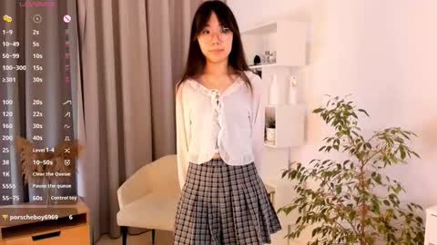 Snapshot of bridgetbottrell chatting on October 29, 2025, 1:08 am Hanna online show from October 29, 2025, 1:08 am