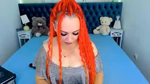 bridgetfoxxy online show from September 23, 2025, 4:59 am