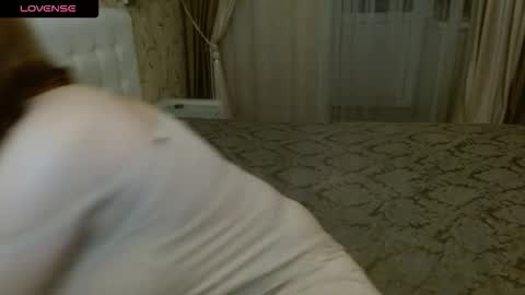 -------- online show from September 19, 2025, 1:12 pm