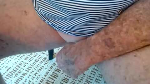 briefsguy52 online show from April 26, 2026, 9:23 pm