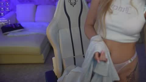 Diamonds Girls online show from October 11, 2025, 8:29 pm