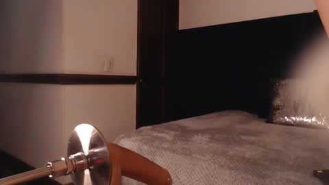 Brigith online show from November 26, 2025, 3:51 am