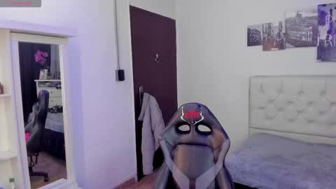 brigith_24 online show from September 18, 2025, 3:19 am