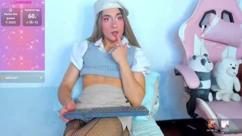 Snapshot of brihanna_cooper chatting on May 8, 2026, 2:55 pm bri online show from May 8, 2026, 2:55 pm