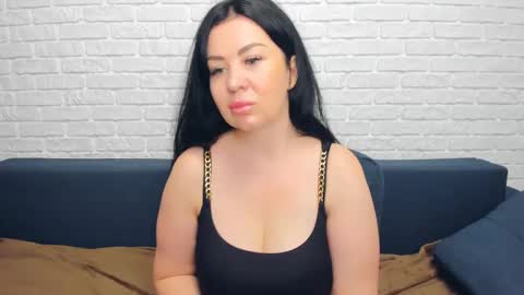 brilliantegirl_ online show from November 21, 2025, 9:41 am