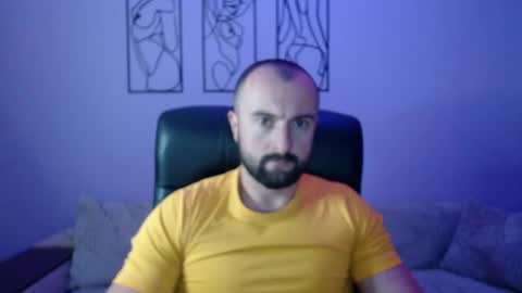 brindlefly69 online show from October 1, 2025, 10:43 am