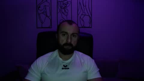 brindlefly69 online show from October 15, 2025, 11:21 am