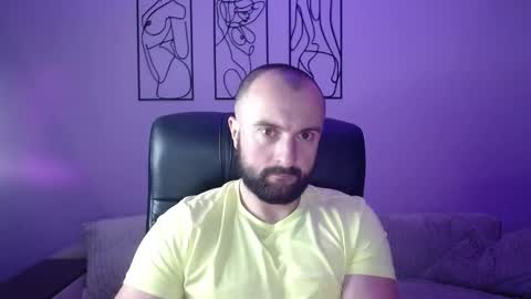 brindlefly69 online show from December 2, 2025, 11:48 am