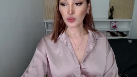 Snapshot of brinnababe_01 chatting on February 25, 2025, 4:14 am brinna online show from February 25, 2025, 4:14 am