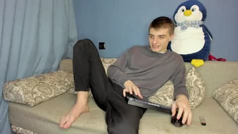 bristlebback online show from April 12, 2026, 12:10 pm