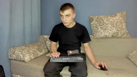 Snapshot of bristlebback chatting on June 3, 2026, 4:12 pm bristlebback online show from June 3, 2026, 4:12 pm