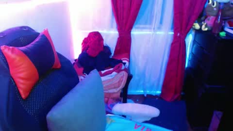 scarleth    follow mee 3 kis online show from February 4, 2025, 5:21 am