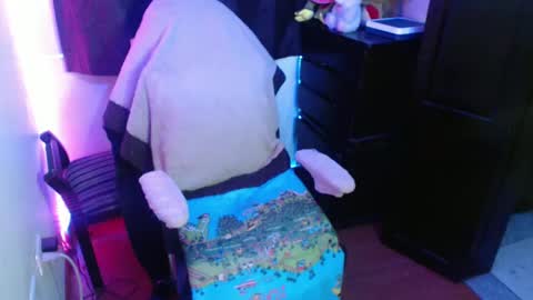 scarleth    follow mee 3 kis online show from February 22, 2025, 2:39 am