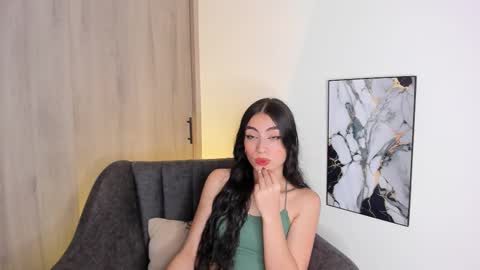 britany lenox online show from September 27, 2025, 1:54 am