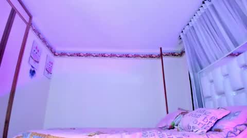 Emily online show from February 1, 2025, 10:44 pm