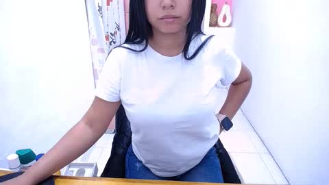 britanyx1 online show from December 18, 2024, 2:17 pm