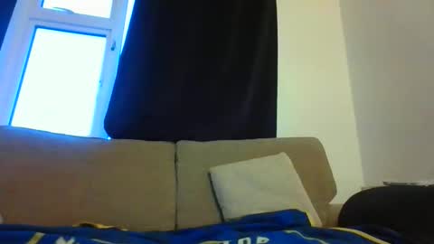 britguy6985 online show from April 17, 2026, 7:06 pm