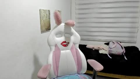 Snapshot of brith_ness chatting on June 2, 2026, 3:08 am Brith ness online show from June 2, 2026, 3:08 am