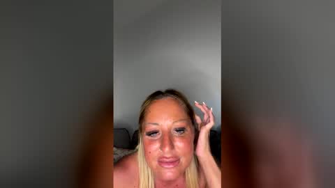 Snapshot of britishcumslut_10 chatting on April 19, 2026, 6:54 pm britishcumslut_10 online show from April 19, 2026, 6:54 pm