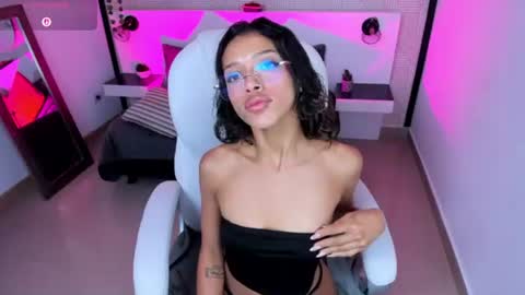 Snapshot of britney_collins_ chatting on June 11, 2026, 1:20 pm britney_collins_ online show from June 11, 2026, 1:20 pm