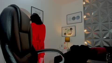 Britney online show from September 28, 2025, 5:18 pm