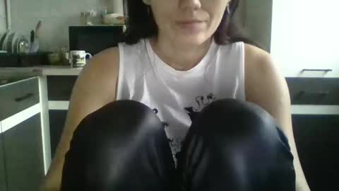 Britney online show from December 16, 2024, 1:32 pm