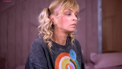 britneyhudson online show from December 21, 2025, 8:54 am