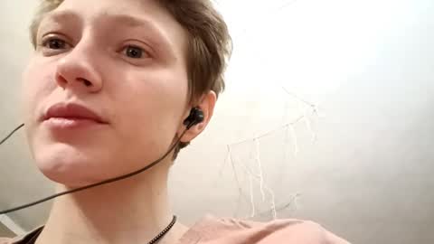 Snapshot of brittaneyglicher chatting on September 17, 2025, 9:49 pm Ella online show from September 17, 2025, 9:49 pm