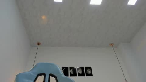   online show from December 18, 2024, 11:02 am