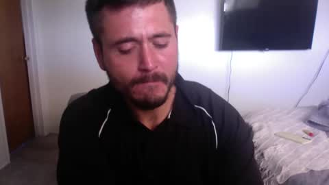 Snapshot of broisforeverybody chatting on December 13, 2024, 8:37 pm Bro Is 4 Everybody online show from December 13, 2024, 8:37 pm