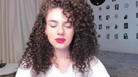 Snapshot of brookchills chatting on October 25, 2025, 7:38 am Brook Help me collect 100 reactions online show from October 25, 2025, 7:38 am