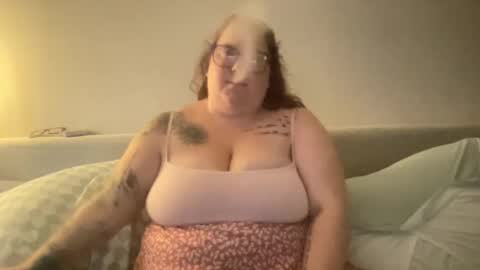 Madam Brooke online show from September 24, 2025, 9:51 pm