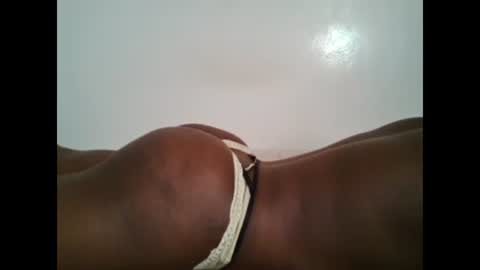 brown_bebes online show from February 21, 2025, 12:17 pm