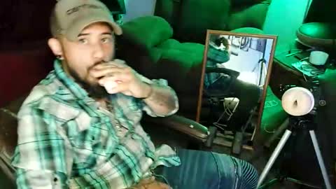 Snapshot of brownboyt chatting on June 4, 2026, 2:17 am brownboyt online show from June 4, 2026, 2:17 am